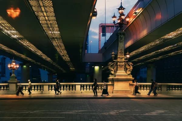 Nihonbashi — Historic Bridge & Coredo